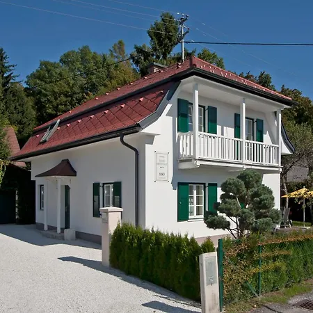 Kleine Gartenvilla Σπίτι διακοπών *