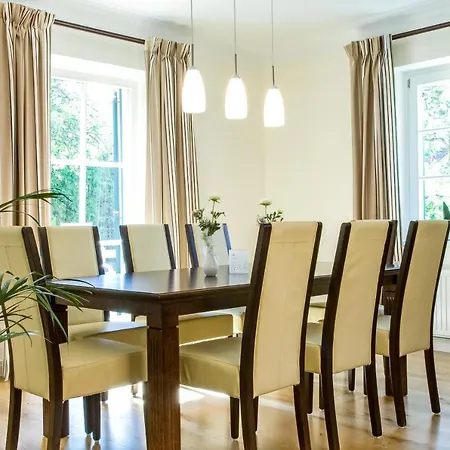 Kleine Gartenvilla Holiday home Portschach am Woerthersee