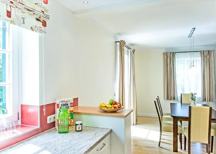 Kleine Gartenvilla Holiday home